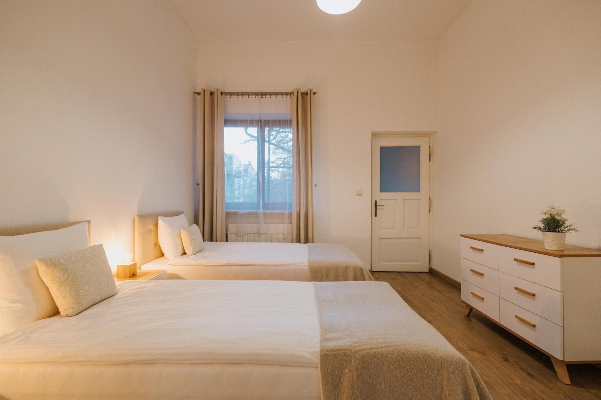 Atticus Apartments Krakau Buitenkant foto