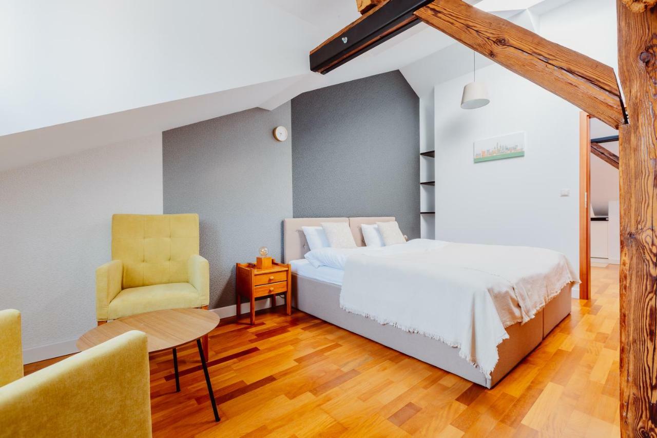 Atticus Apartments Krakau Buitenkant foto