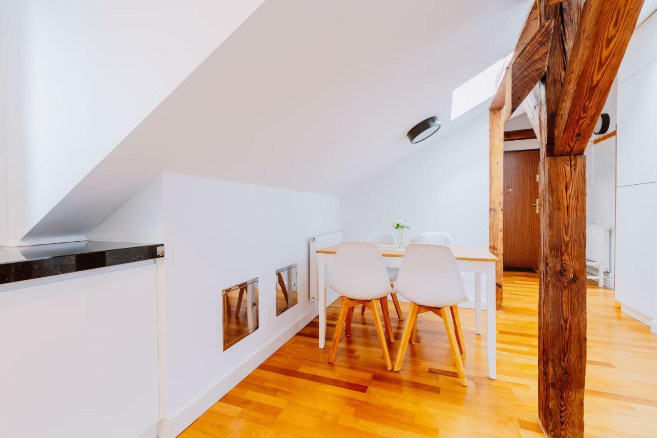 Atticus Apartments Krakau Buitenkant foto